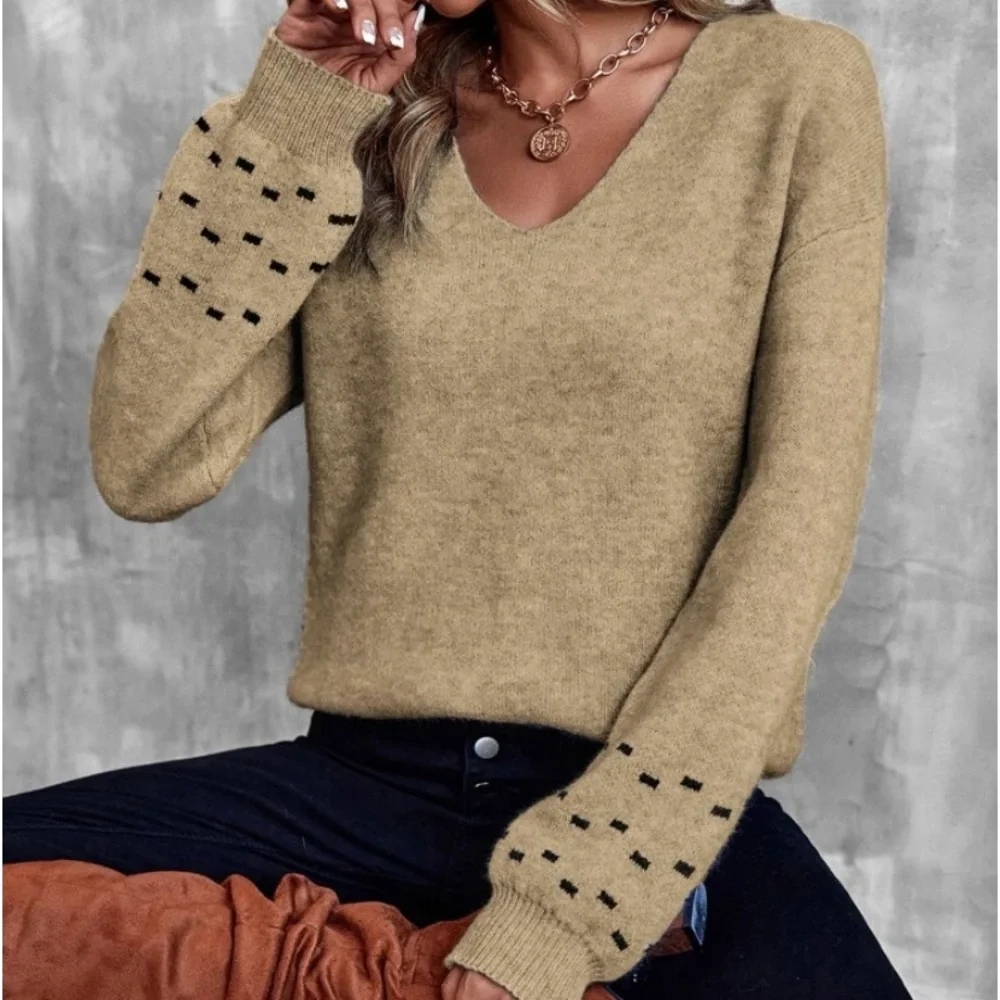 New v neck long sleeve sweater - Picture 7 of 7